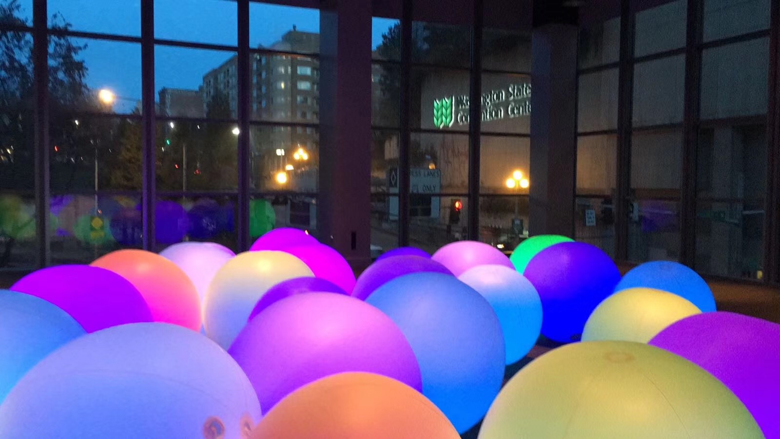 LED opblaasbare kleurrijke aan - Led Balloon Light recensie en prijs